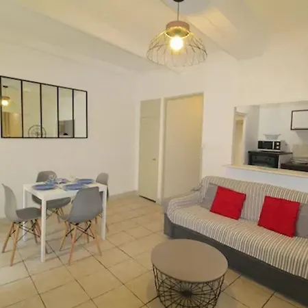 Apartment Confortable A Avec Climatisation 53 M²