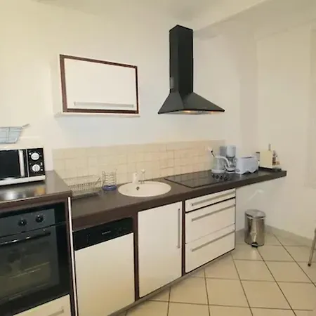 Confortable A Avec Climatisation - 53 M² *